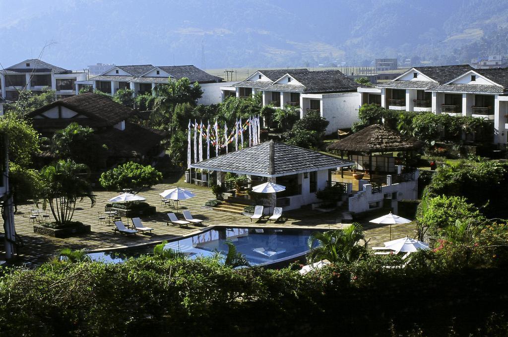 Shangri-La Village Resort, Покхара Экстерьер фото